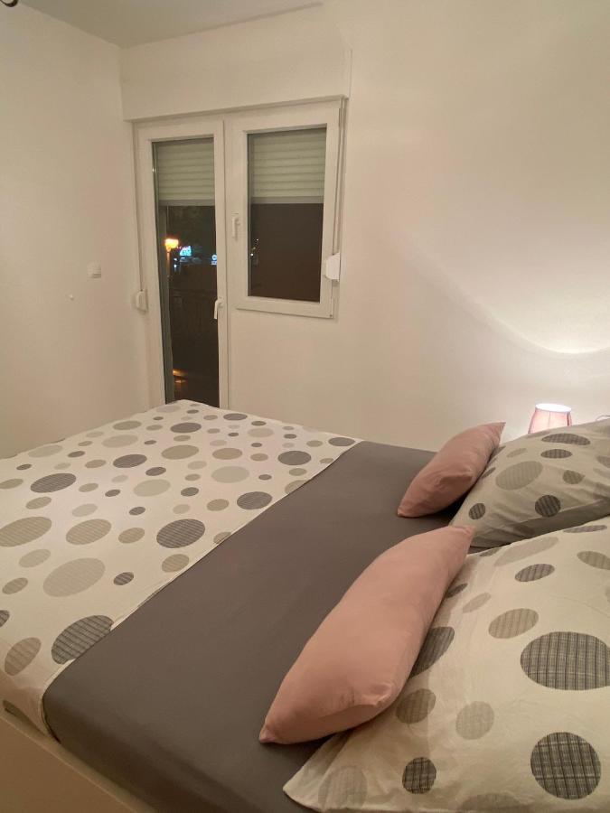 City Apartment Domagoj Omis Exterior photo